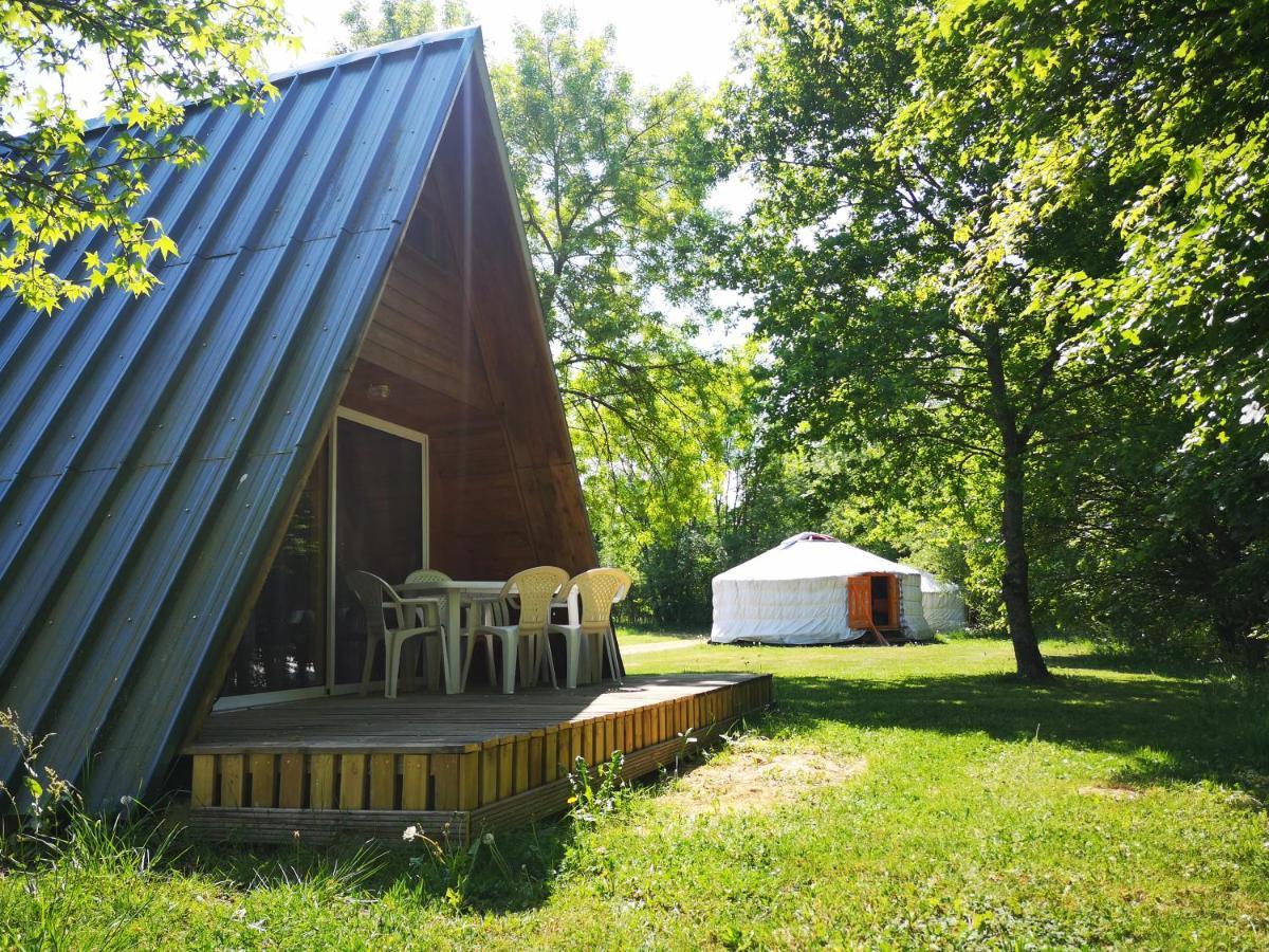 Camping Domaine De Mepillat Saint-Nizier-le-Bouchoux Экстерьер фото
