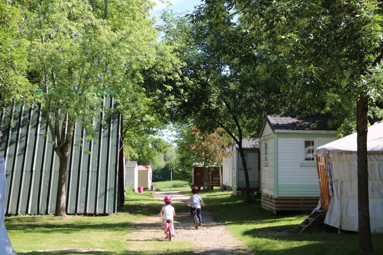 Camping Domaine De Mepillat Saint-Nizier-le-Bouchoux Экстерьер фото